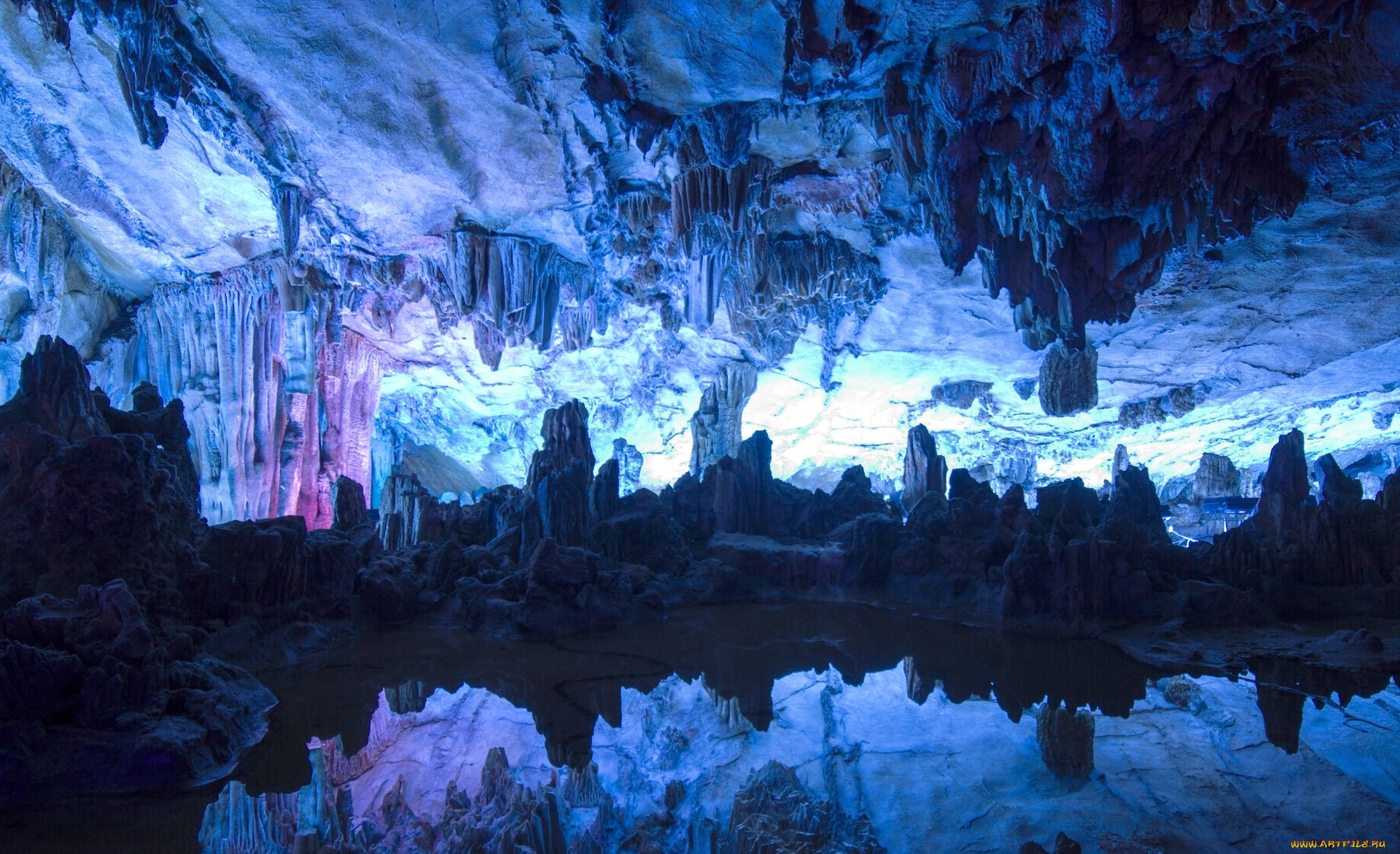 Пещера арт сталактиты и сталагмиты